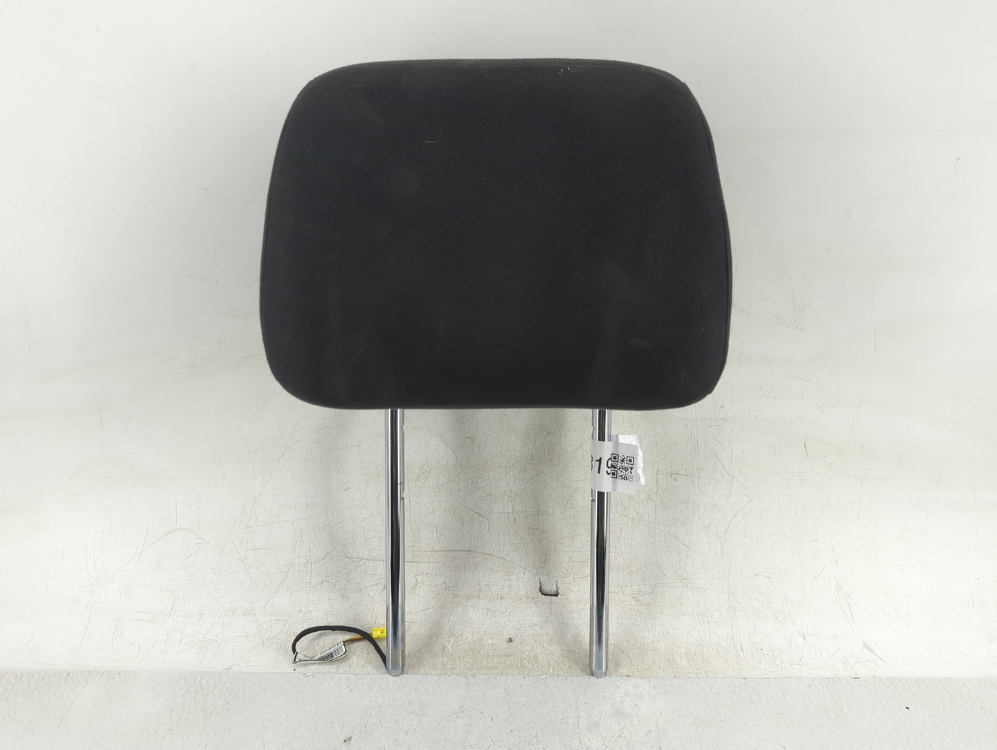 2019 Dodge Durango Headrest Head Rest Front Driver Passenger Seat Fits OEM Used Auto Parts - Oemusedautoparts1.com