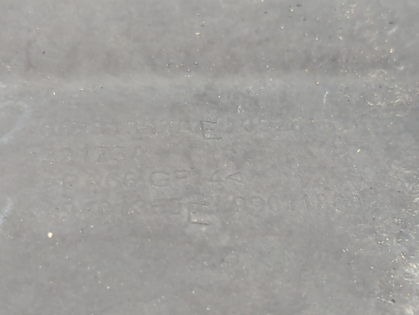 2019 Dodge Durango Engine Cover 1430131 - Oemusedautoparts1.com