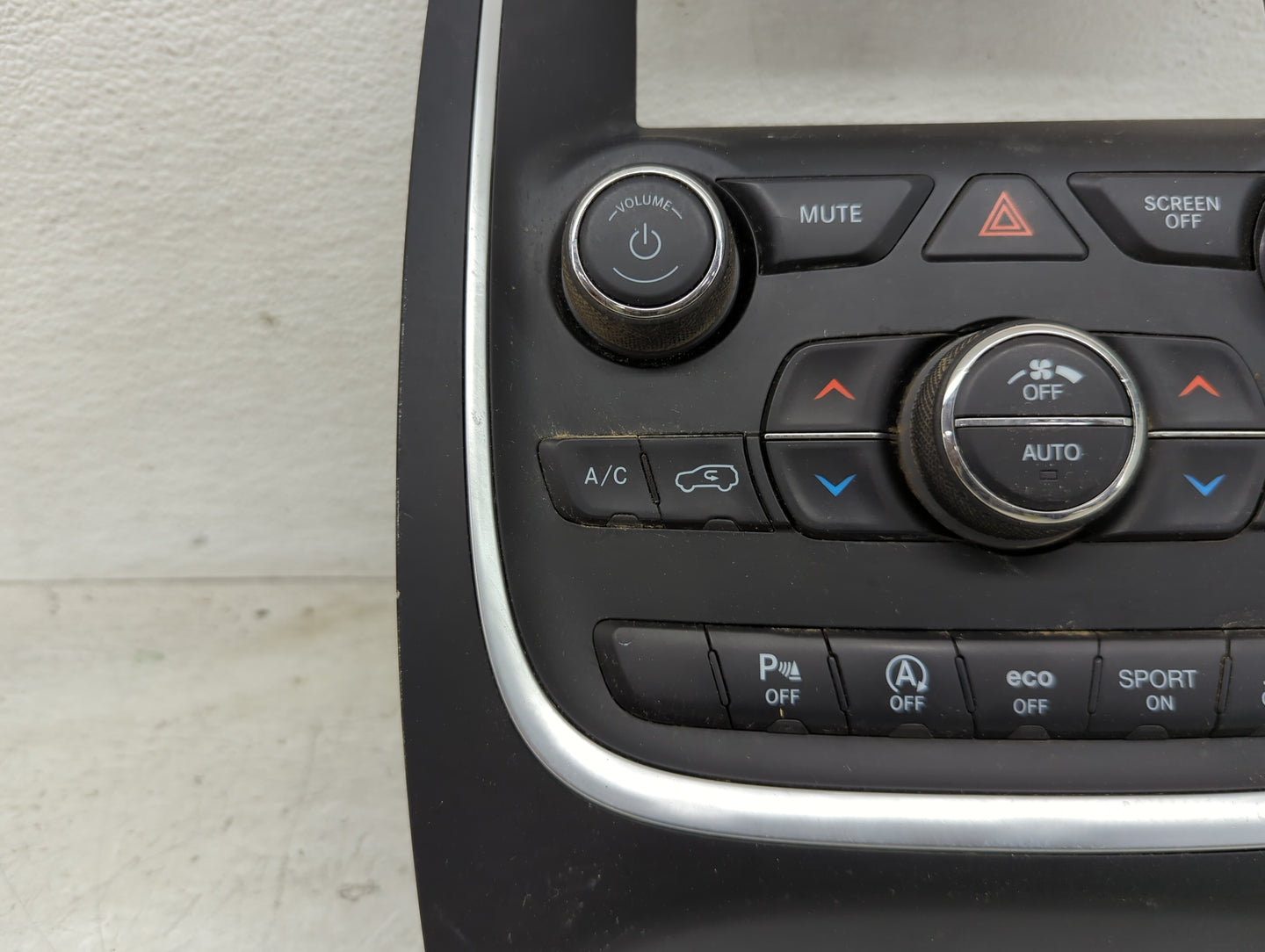 2019 Dodge Durango Climate Control Module Temperature AC/Heater Replacement Fits OEM Used Auto Parts - Oemusedautoparts1.com