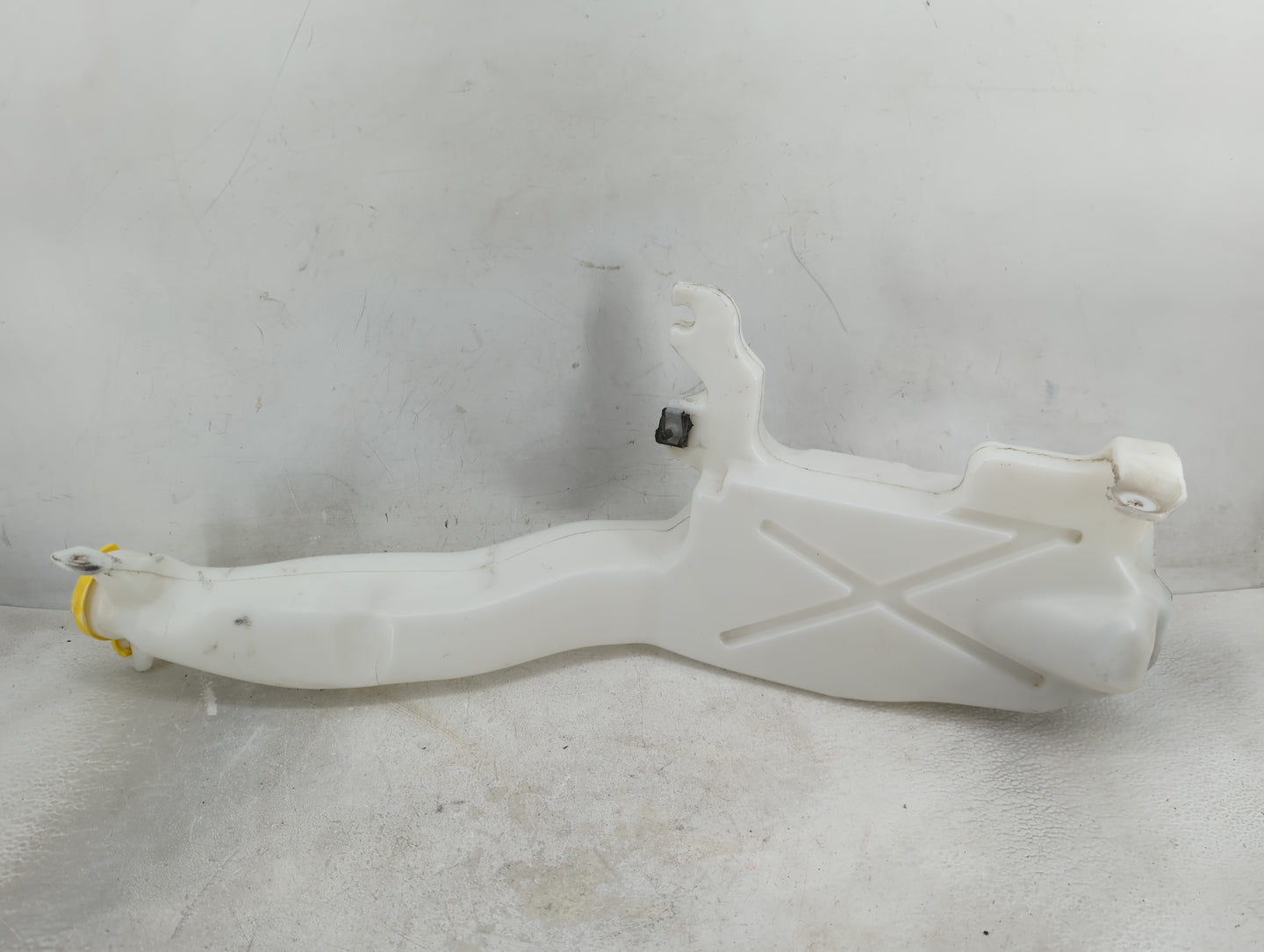 2011-2022 Dodge Durango Windshield Washer Fluid Reservoir Bottle Oem - Oemusedautoparts1.com