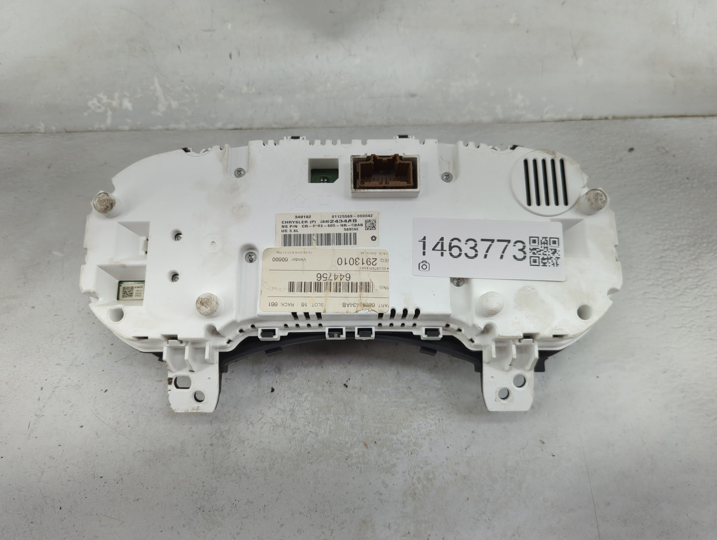 2019 Dodge Durango Instrument Cluster Speedometer Gauges P/N:68402434AB CR-0043-605-NR-CBAB Miles:146K Fits OEM Used Auto Pa