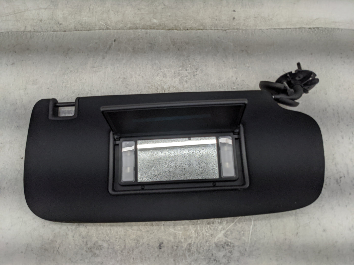 2011-2022 Dodge Durango Sun Visor Shade Replacement Passenger Right Mirror Fits OEM Used Auto Parts - Oemusedautoparts1.com