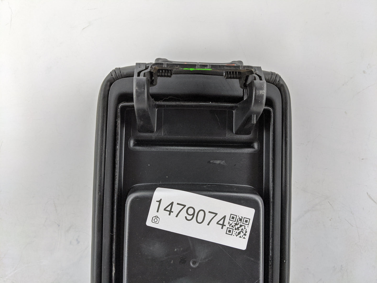 2014-2022 Dodge Durango Center Console Armrest Cover Lid P/N:X85020100BL Fits Fits 2014 2015 2016 2017 2018 2019 2020 2021 2
