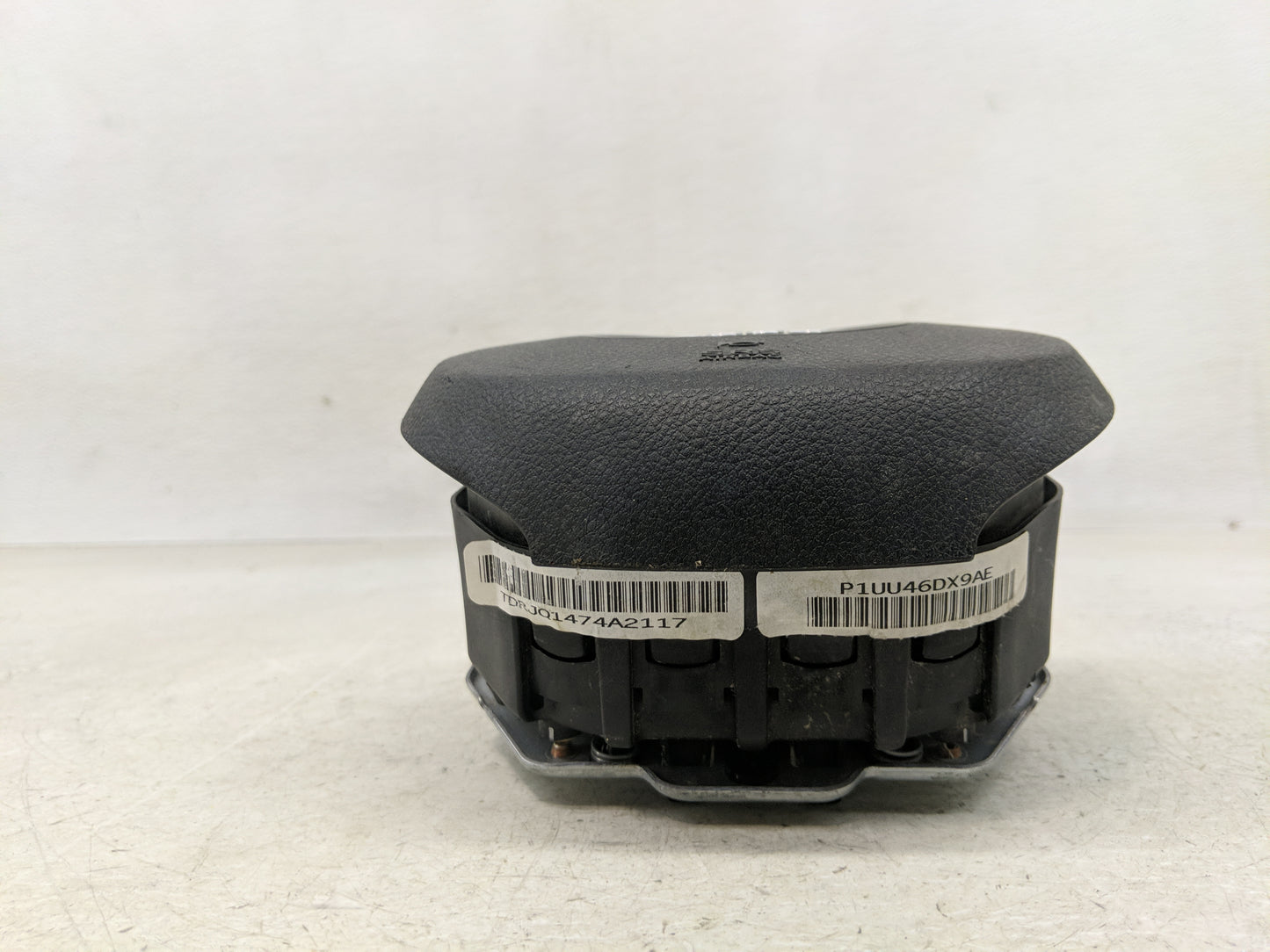 2019 Dodge Grand Caravan Air Bag Driver Left Steering Wheel Mounted P/N:6MG521U5AB Fits OEM Used Auto Parts - Oemusedautopar