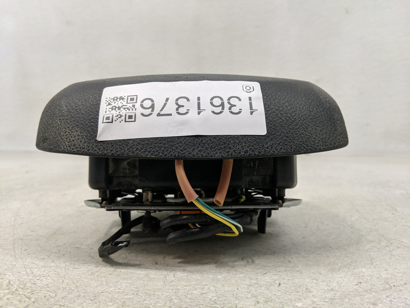 2019 Dodge Grand Caravan Air Bag Driver Left Steering Wheel Mounted P/N:6MG521U5AB Fits OEM Used Auto Parts - Oemusedautopar