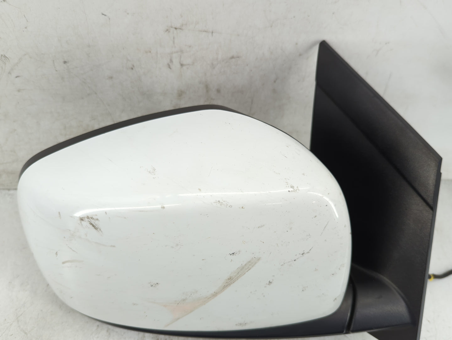 2011-2020 Dodge Grand Caravan Passenger Side View Mirror - Right Door Mirror OEM Used - Oemusedautoparts1.com