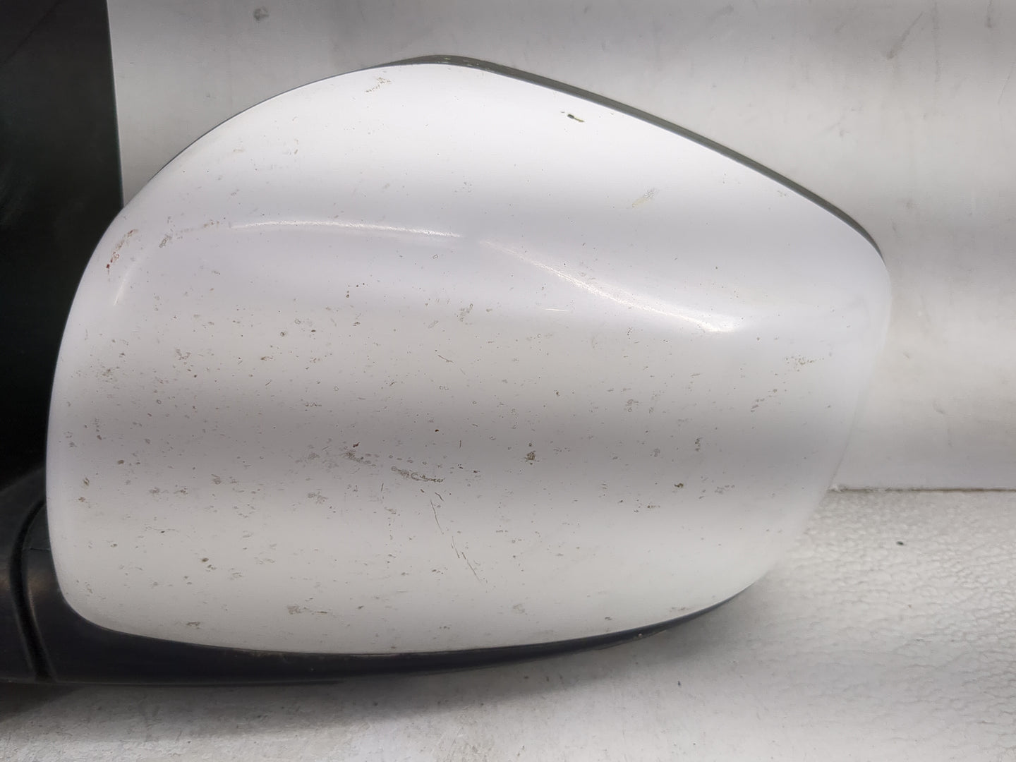 2011-2020 Dodge Grand Caravan Driver Side View Mirror - Left Door Mirror OEM Used - Oemusedautoparts1.com