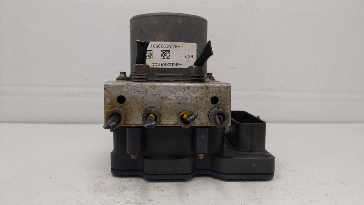 2015-2020 Dodge Grand Caravan Anti-Lock Brake ABS Pump Module Actuator OEM P/N:P68183803AC 68183803AC Fits OEM Used Auto Par