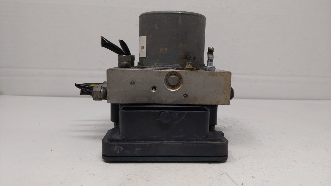 2015-2018 Dodge Grand Caravan ABS Pump Control Module Replacement P/N:P68183803AC 68183803AC Fits Fits 2015 2016 2017 2018 O