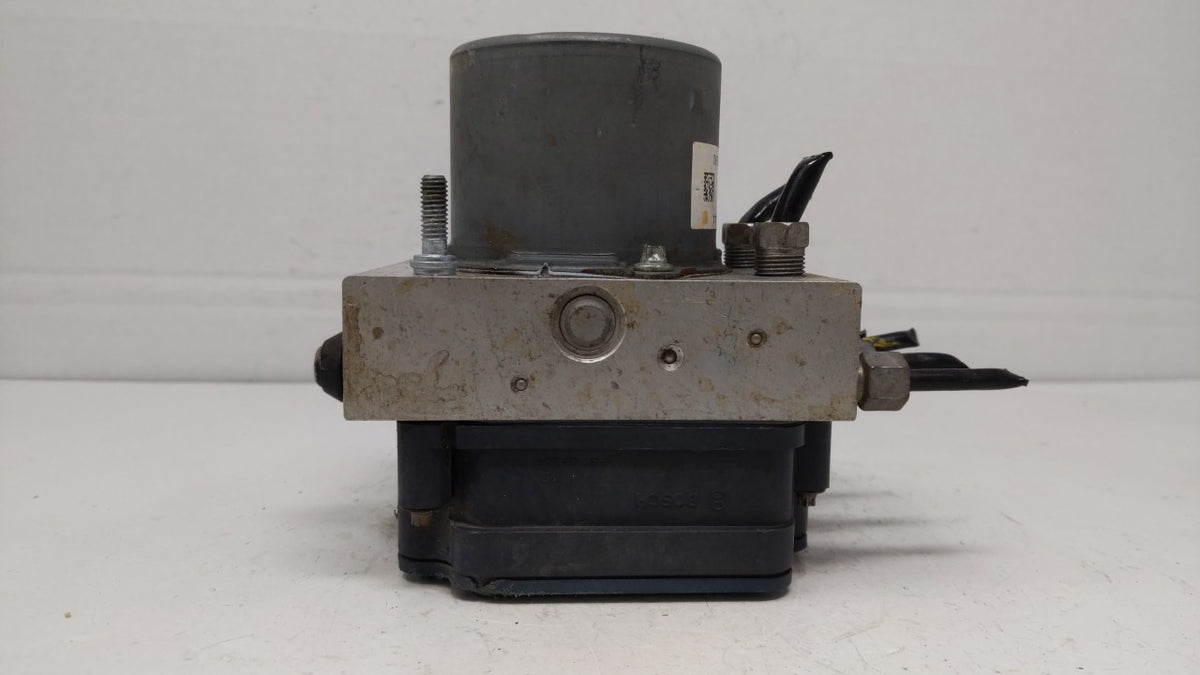 2015-2020 Dodge Grand Caravan Anti-Lock Brake ABS Pump Module Actuator OEM P/N:P68183803AC 68183803AC Fits OEM Used Auto Par