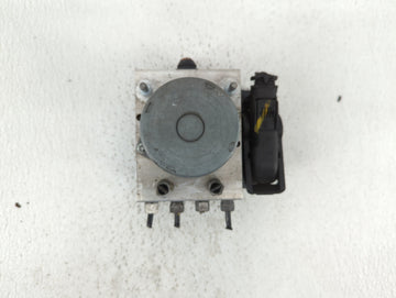 2015-2018 Dodge Grand Caravan ABS Pump Control Module Replacement P/N:68183803AC P68183803AC Fits Fits 2015 2016 2017 2018 OEM Used Auto Parts