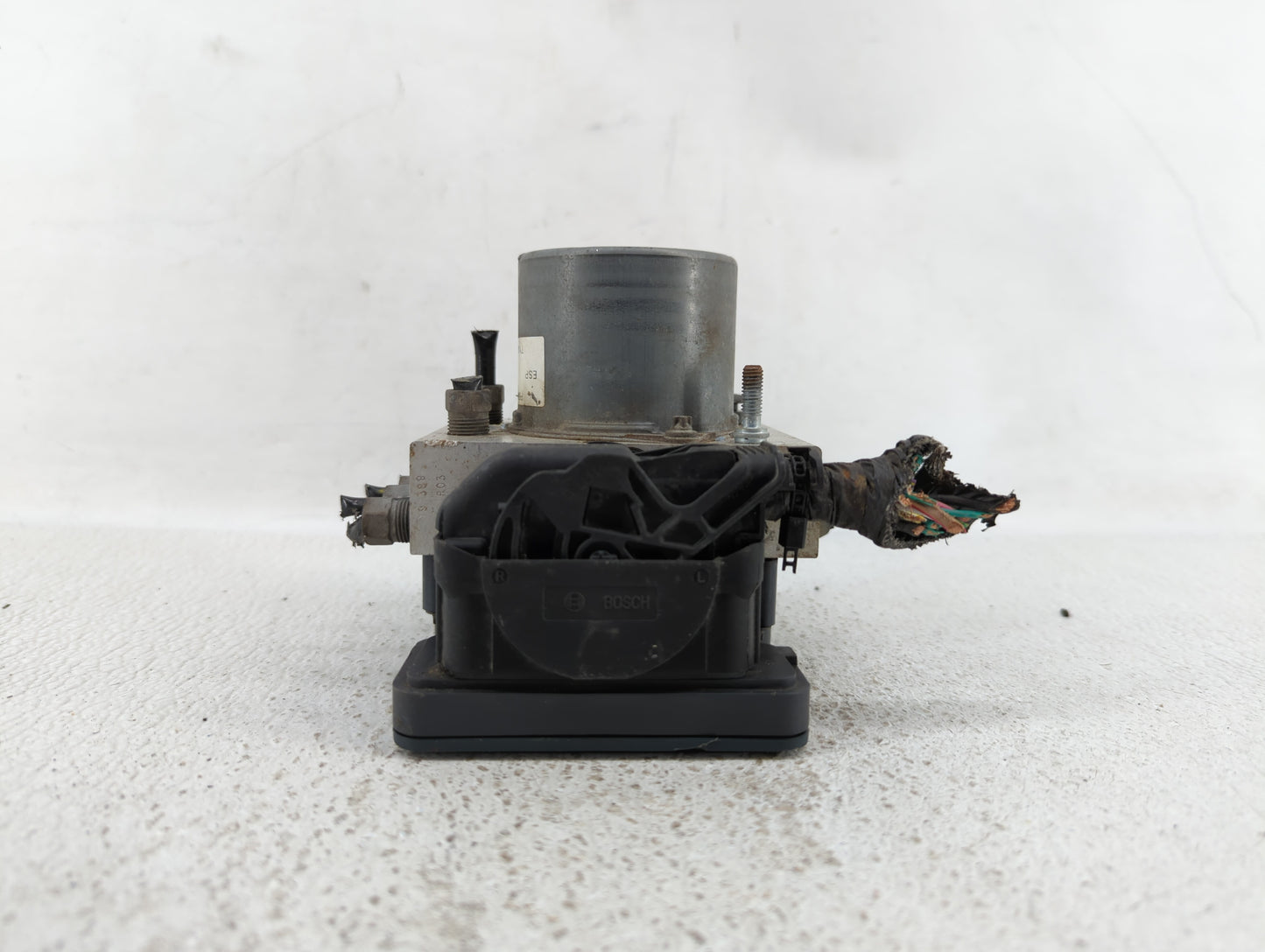 2015-2018 Dodge Grand Caravan ABS Pump Control Module Replacement P/N:68183803AC P68183803AC Fits Fits 2015 2016 2017 2018 O