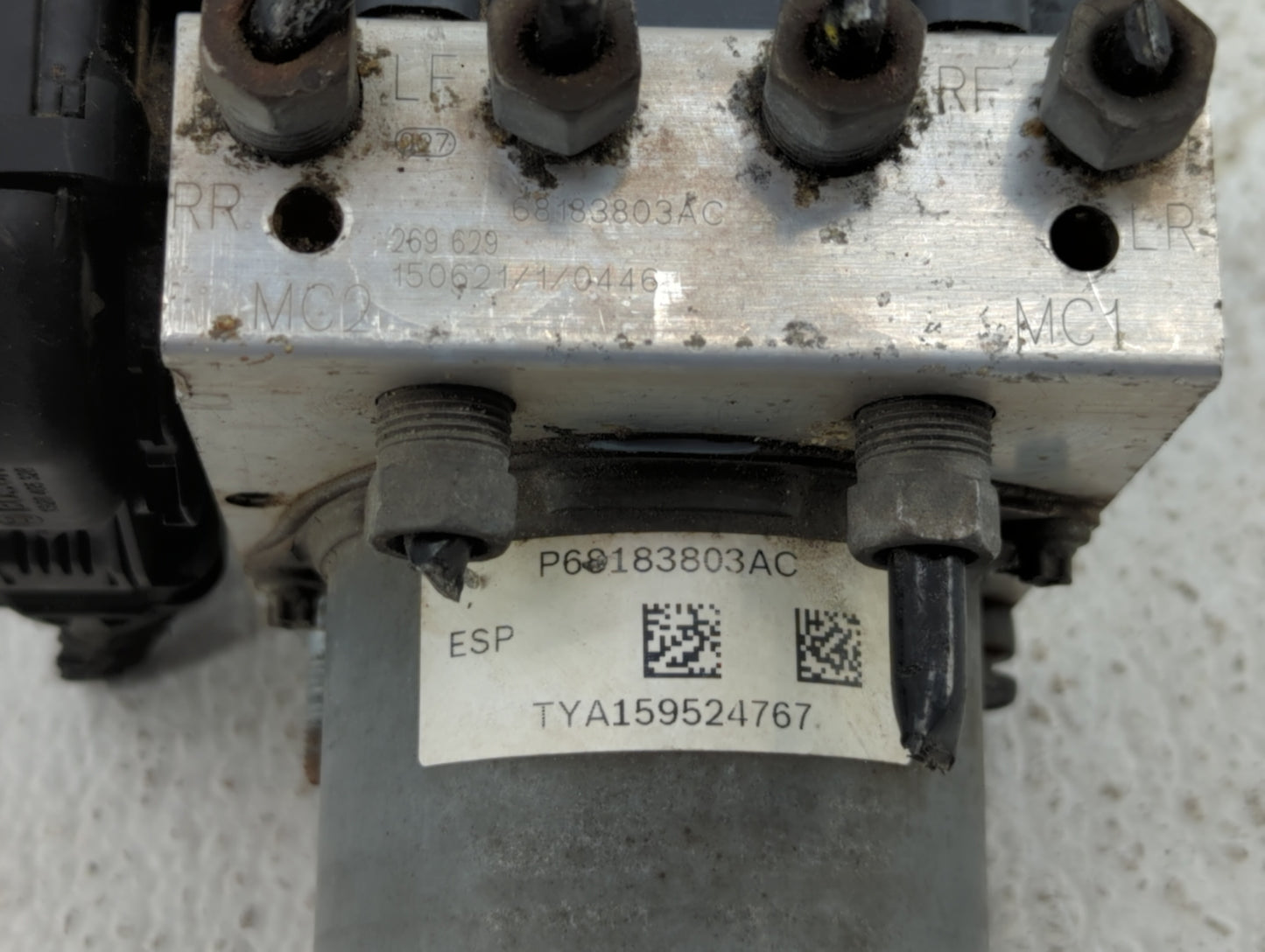 2015-2018 Dodge Grand Caravan ABS Pump Control Module Replacement P/N:68183803AC P68183803AC Fits Fits 2015 2016 2017 2018 O