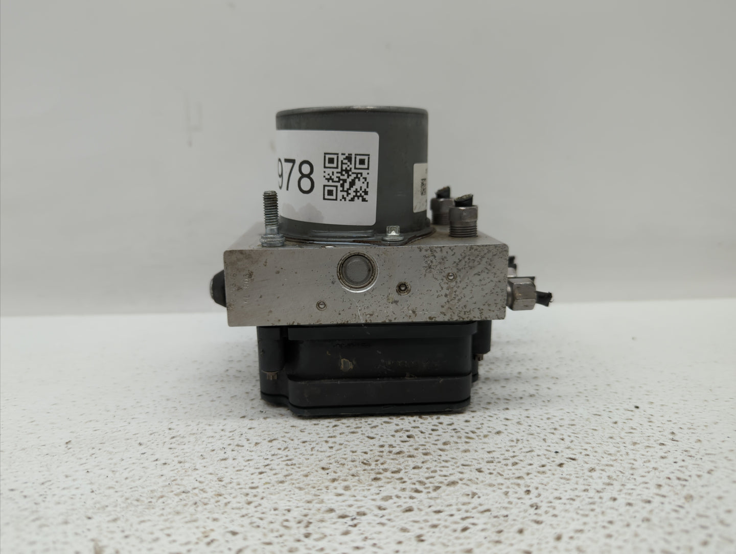 2015-2020 Dodge Grand Caravan ABS Pump Control Module Replacement P/N:68183803AC P68183803AC Fits OEM Used Auto Parts - Oemu