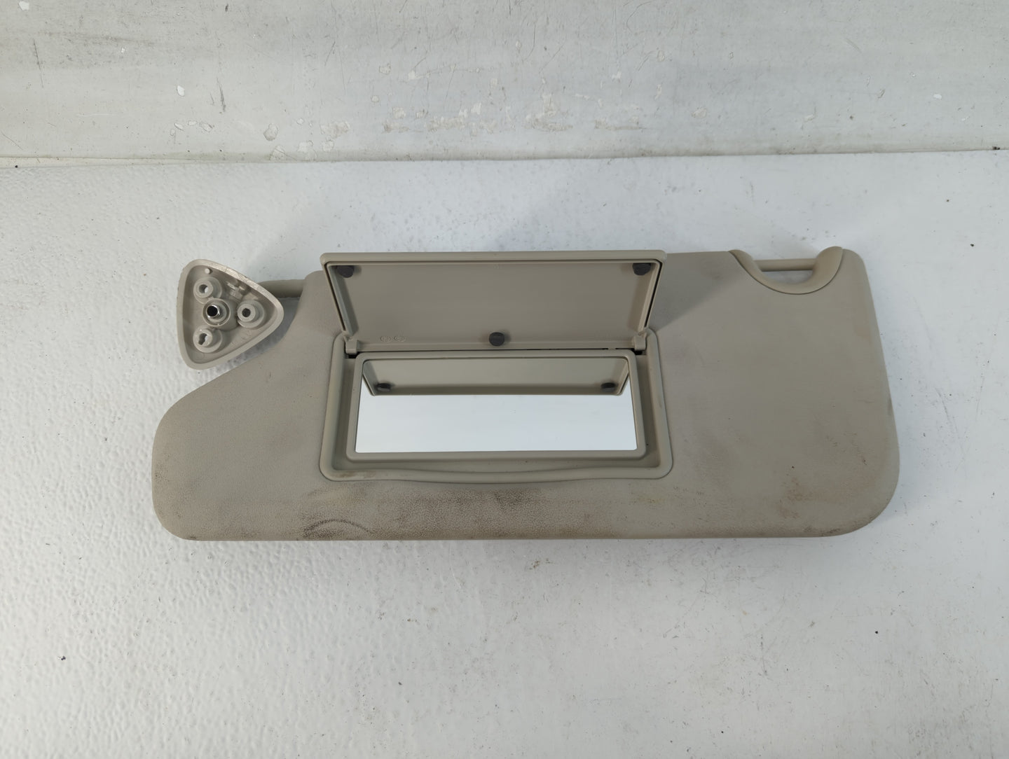 2019 Dodge Journey Sun Visor Shade Replacement Driver Left Mirror Fits OEM Used Auto Parts - Oemusedautoparts1.com