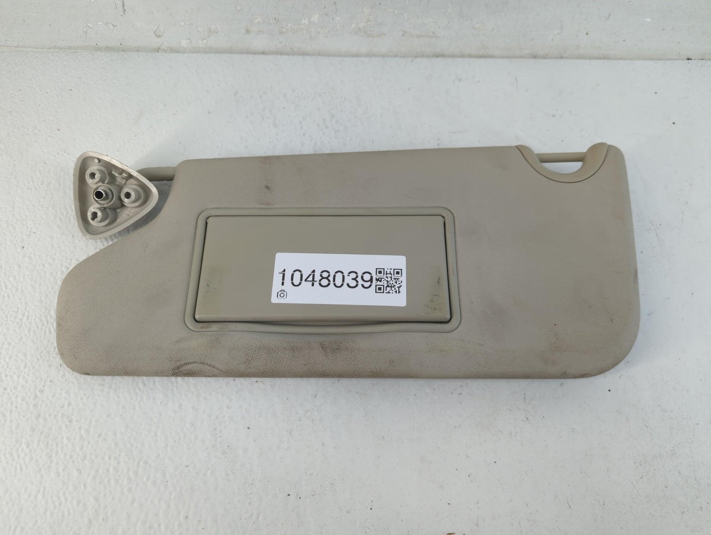 2019 Dodge Journey Sun Visor Shade Replacement Driver Left Mirror Fits OEM Used Auto Parts - Oemusedautoparts1.com