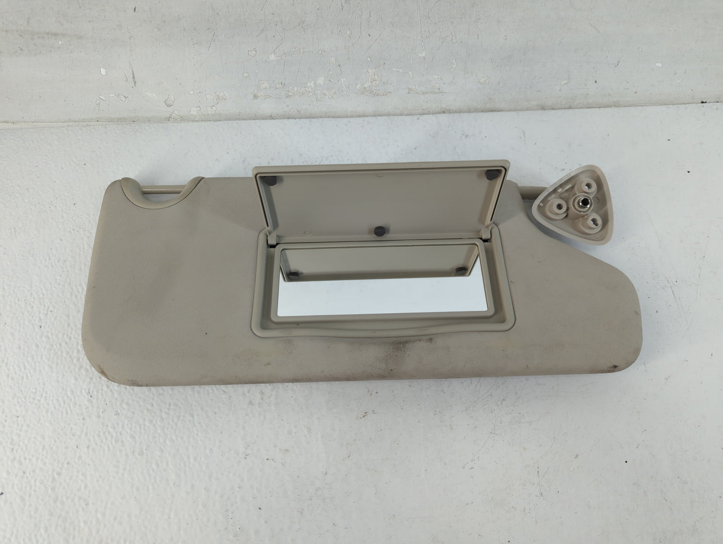 2019 Dodge Journey Sun Visor Shade Replacement Passenger Right Mirror Fits OEM Used Auto Parts - Oemusedautoparts1.com
