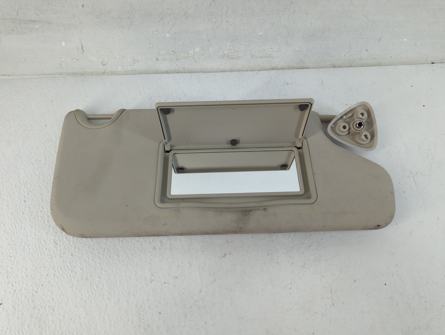 2019 Dodge Journey Sun Visor Shade Replacement Passenger Right Mirror Fits OEM Used Auto Parts - Oemusedautoparts1.com