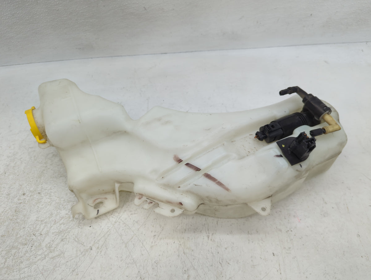 2019 Dodge Journey Windshield Washer Fluid Reservoir Bottle 1127152 - Oemusedautoparts1.com