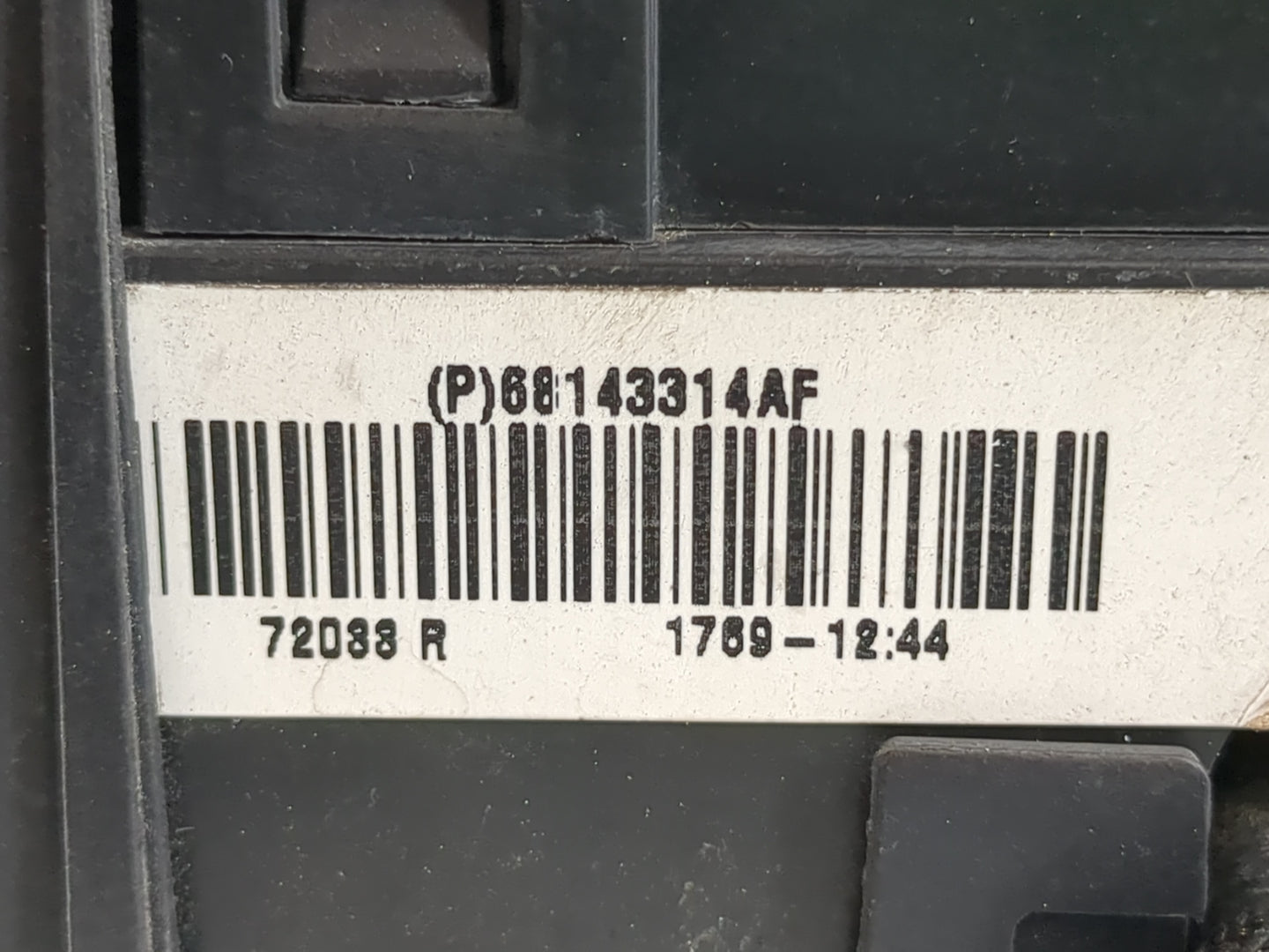 2012-2019 Dodge Journey Fusebox Fuse Box Relay Module Tipm 68143314af - Oemusedautoparts1.com