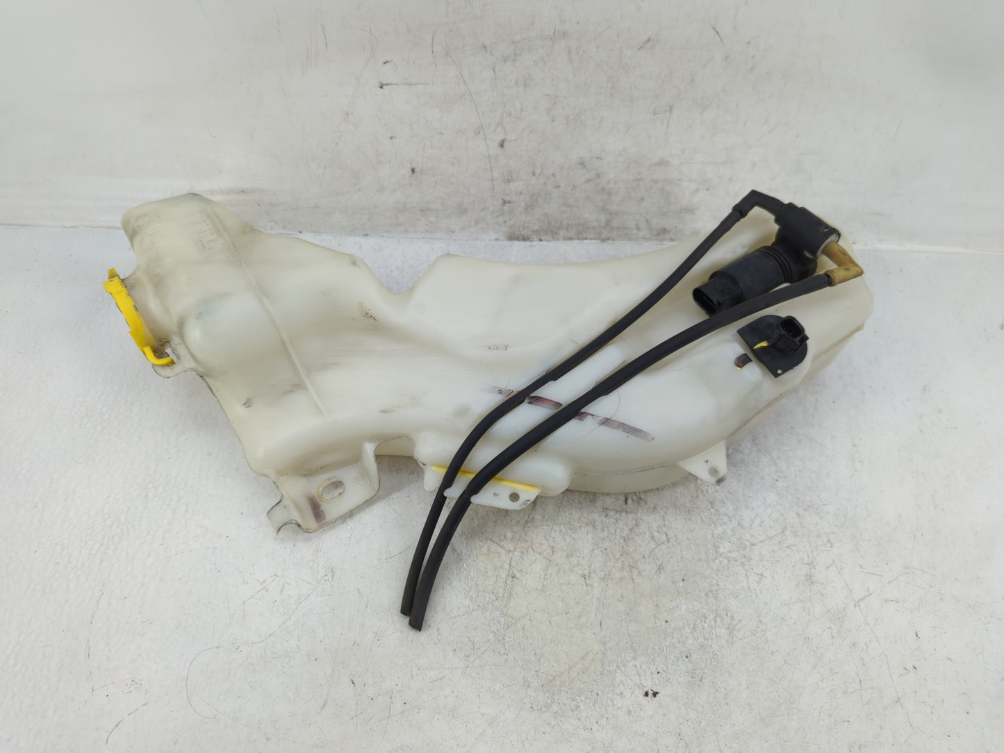 2019 Dodge Journey Windshield Washer Fluid Reservoir Bottle Oem - Oemusedautoparts1.com