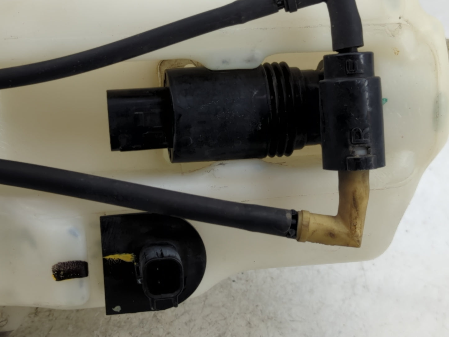 2019 Dodge Journey Windshield Washer Fluid Reservoir Bottle Oem - Oemusedautoparts1.com