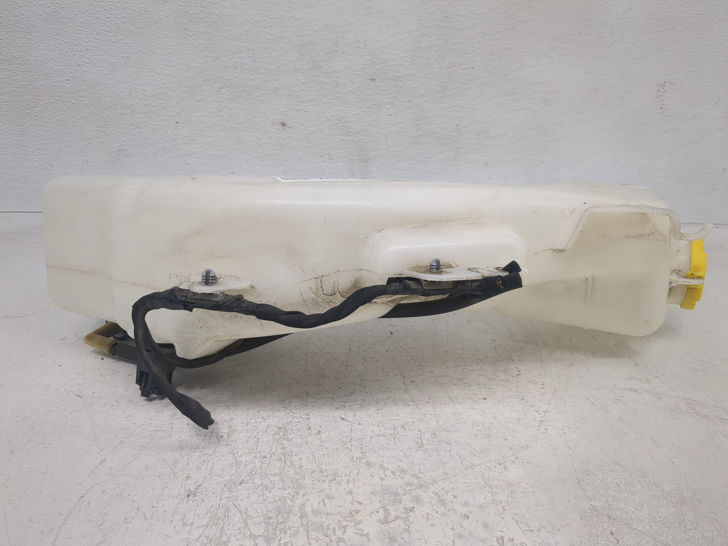 2019 Dodge Journey Windshield Washer Fluid Reservoir Bottle Oem - Oemusedautoparts1.com
