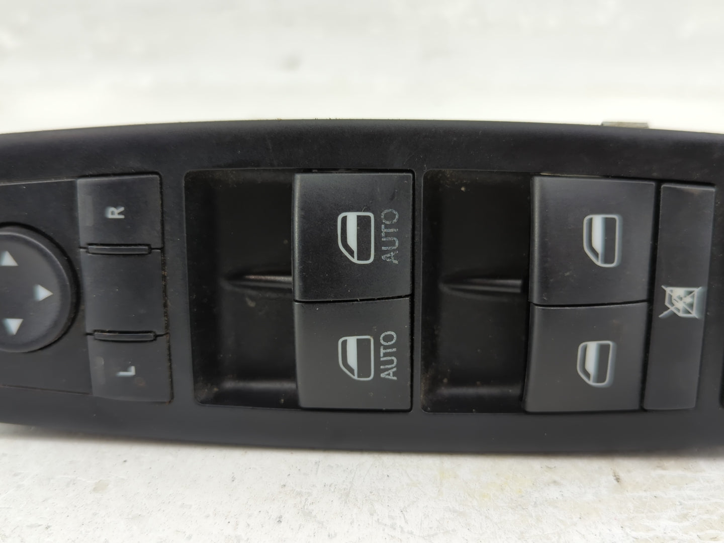 2011-2019 Dodge Journey Master Power Window Switch Replacement Driver Side Left P/N:10095569 68139805AD Fits OEM Used Auto P
