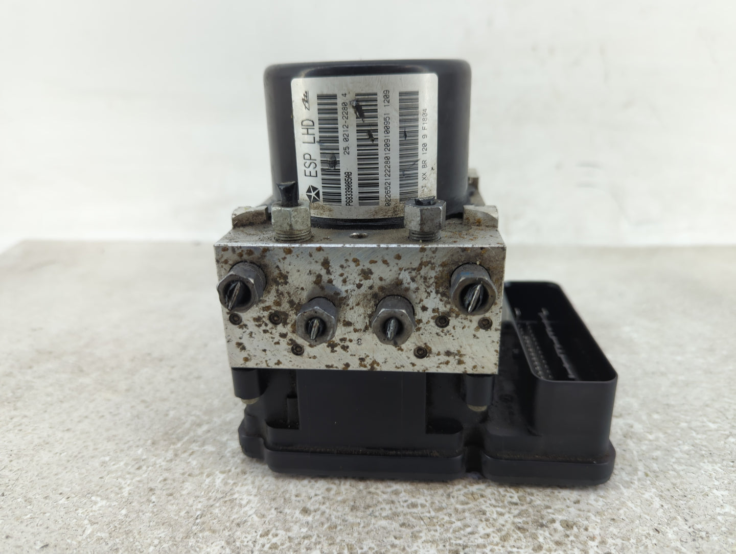 2019 Dodge Journey ABS Pump Control Module Replacement P/N:P68339085AB Fits OEM Used Auto Parts - Oemusedautoparts1.com