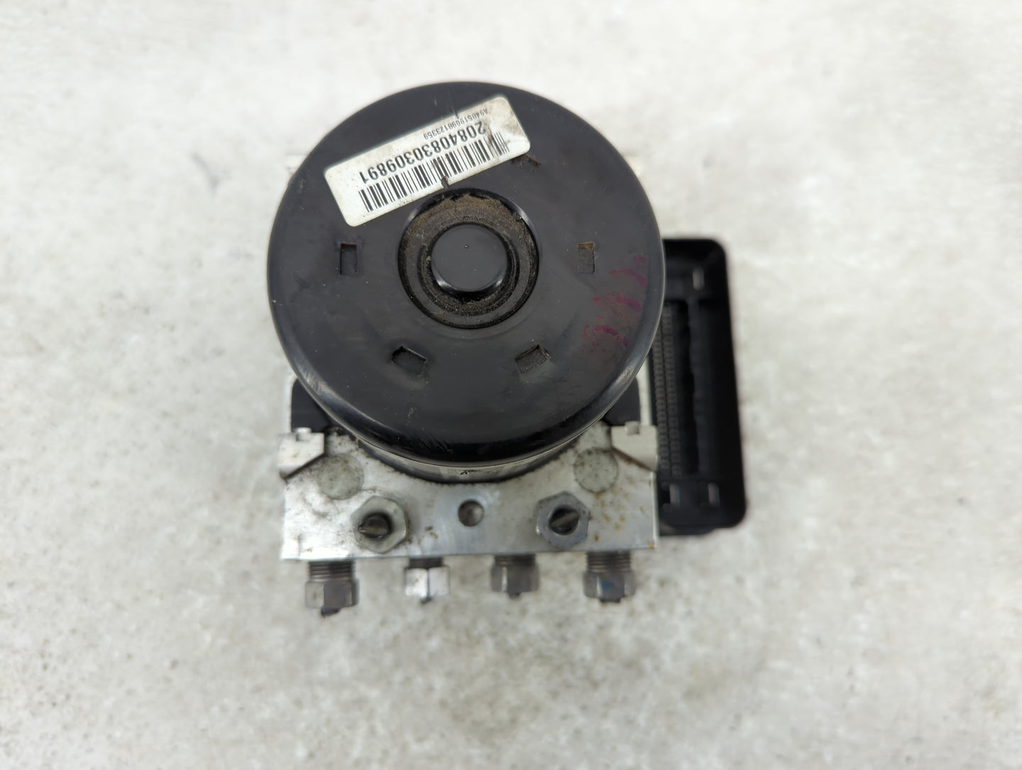 2019 Dodge Journey ABS Pump Control Module Replacement P/N:P68339085AB Fits OEM Used Auto Parts - Oemusedautoparts1.com