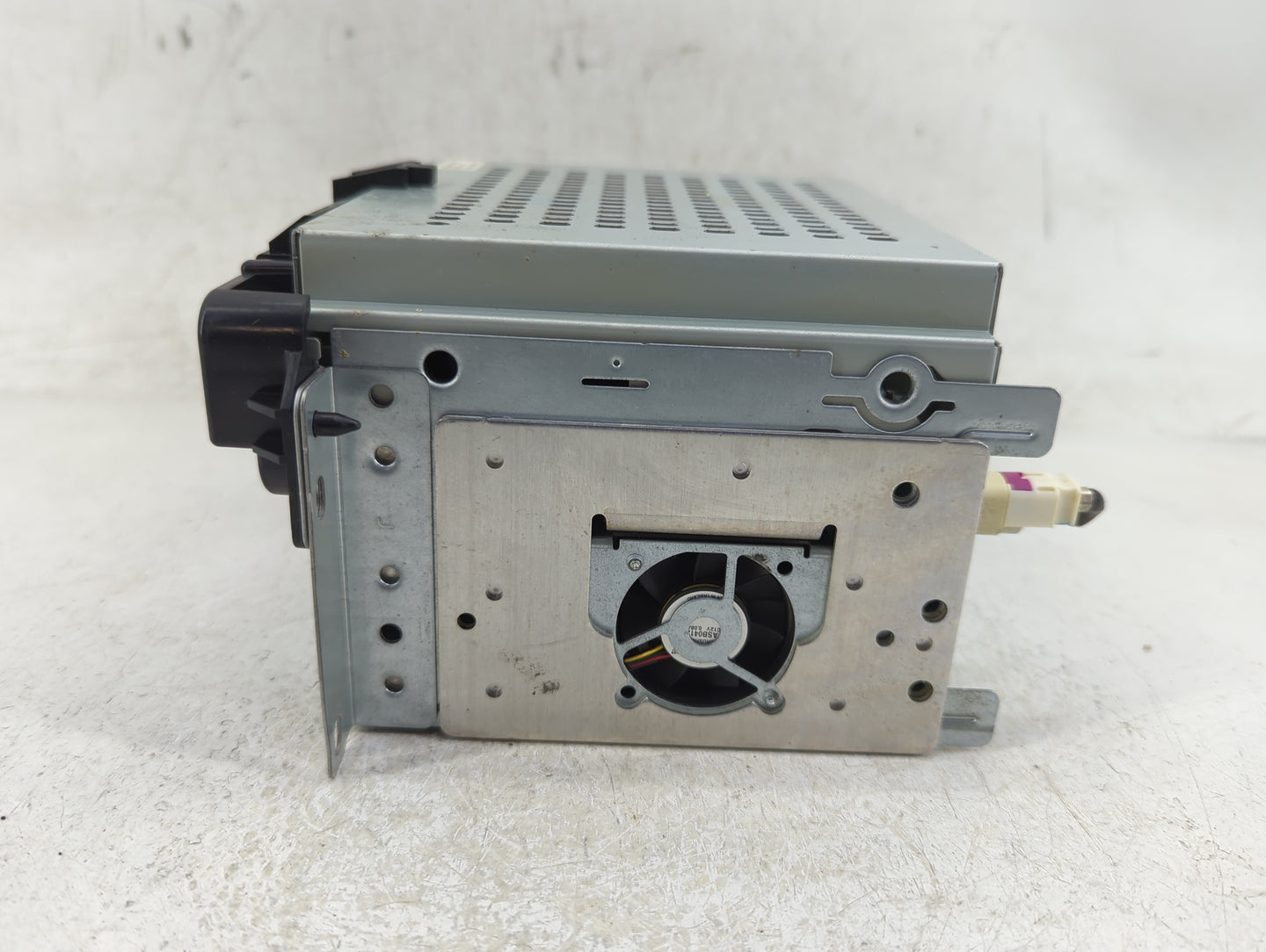 2018-2020 Dodge Journey Radio AM FM Cd Player Receiver Replacement P/N:P68209665AG Fits Fits 2018 2019 2020 OEM Used Auto Pa