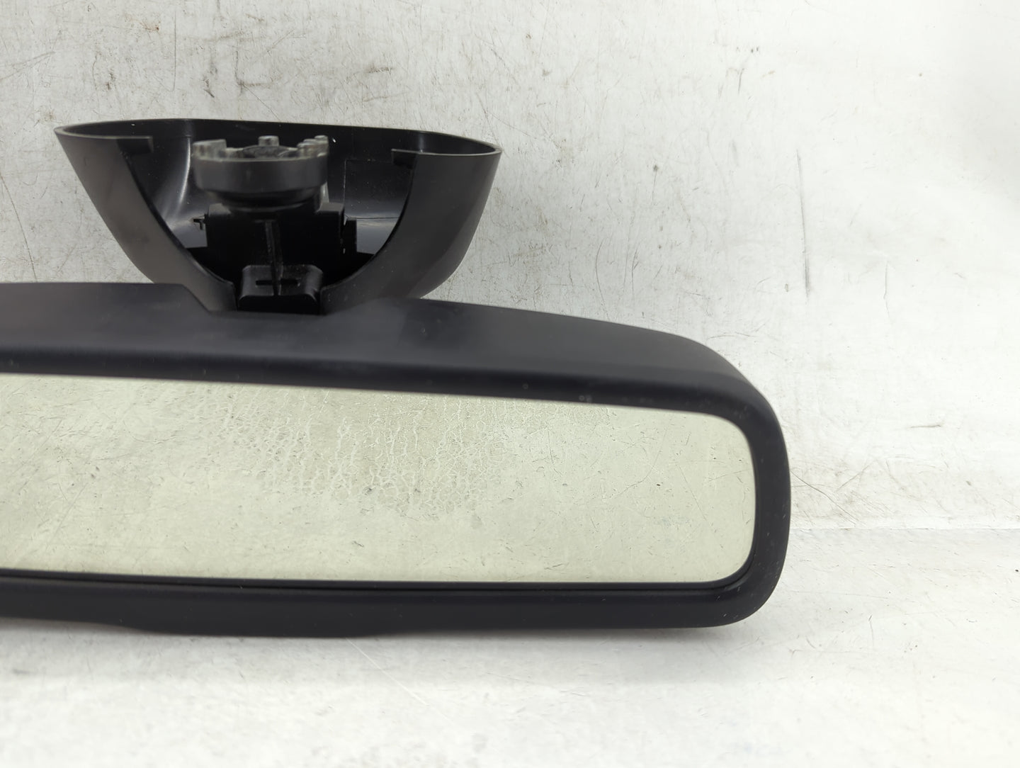 2018-2020 Dodge Journey Interior Rear View Mirror Replacement OEM P/N:A048070 Fits Fits 2018 2019 2020 OEM Used Auto Parts -