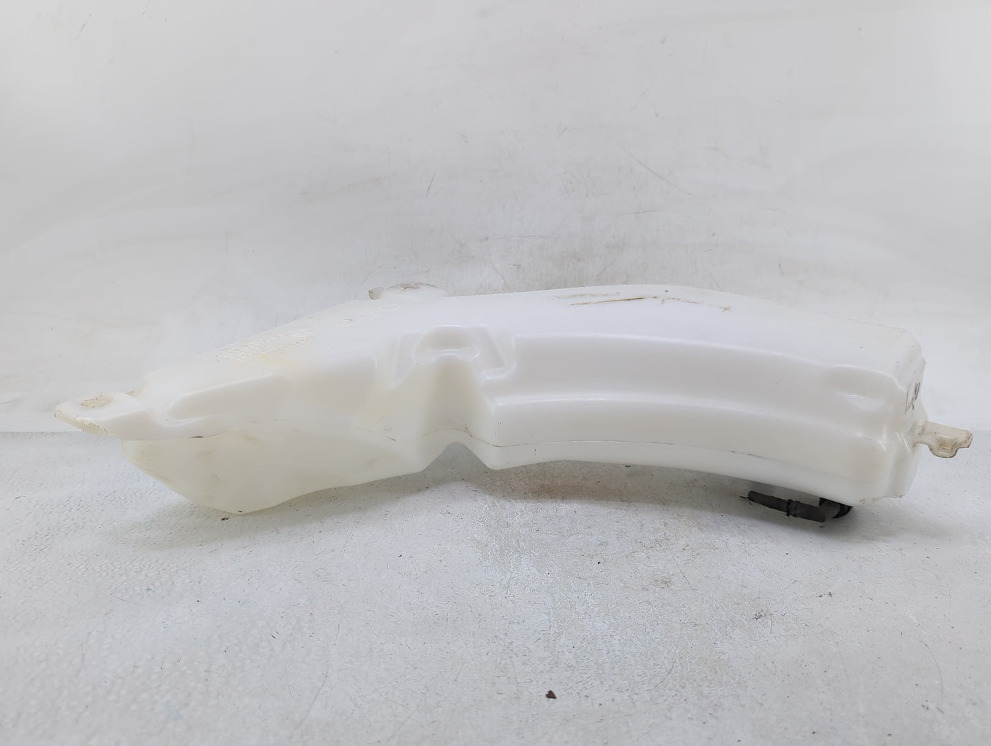 2019 Dodge Journey Windshield Washer Fluid Reservoir Bottle Oem - Oemusedautoparts1.com