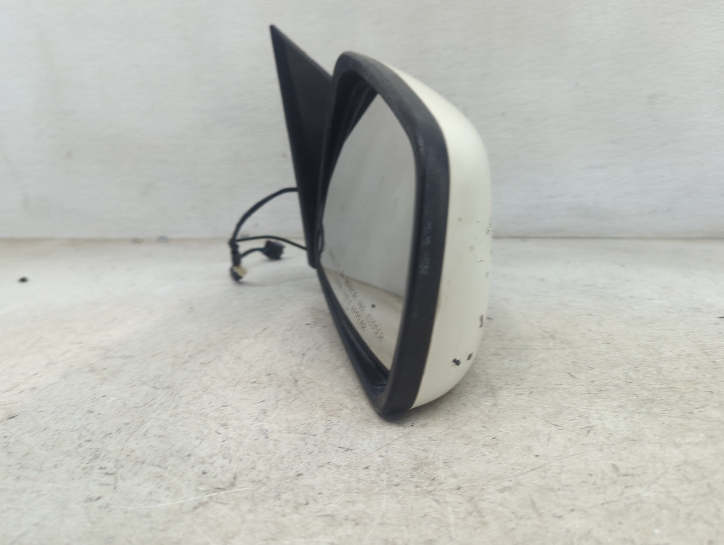 2019 Dodge Journey Passenger Side View Mirror - Right Door Mirror OEM Used - Oemusedautoparts1.com