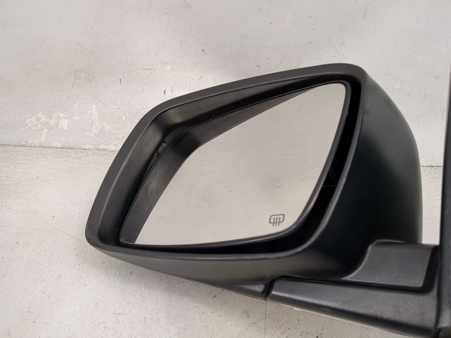 2019 Dodge Journey Driver Side View Mirror - Left Door Mirror OEM Used - Oemusedautoparts1.com