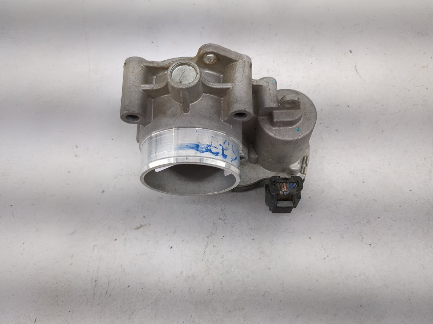 2019-2020 Dodge Journey Throttle Body P/N:68366012AB Fits Fits 2019 2020 OEM Used Auto Parts - Oemusedautoparts1.com