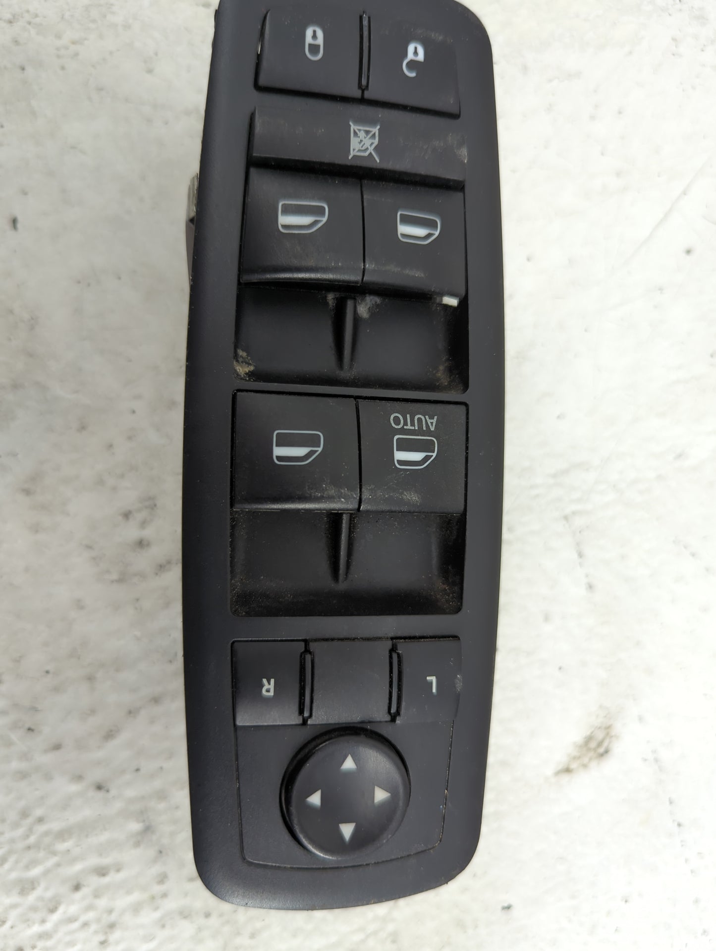 2018-2020 Dodge Journey Master Power Window Switch Replacement Driver Side Left P/N:68307001AC 10139862 Fits Fits 2018 2019 
