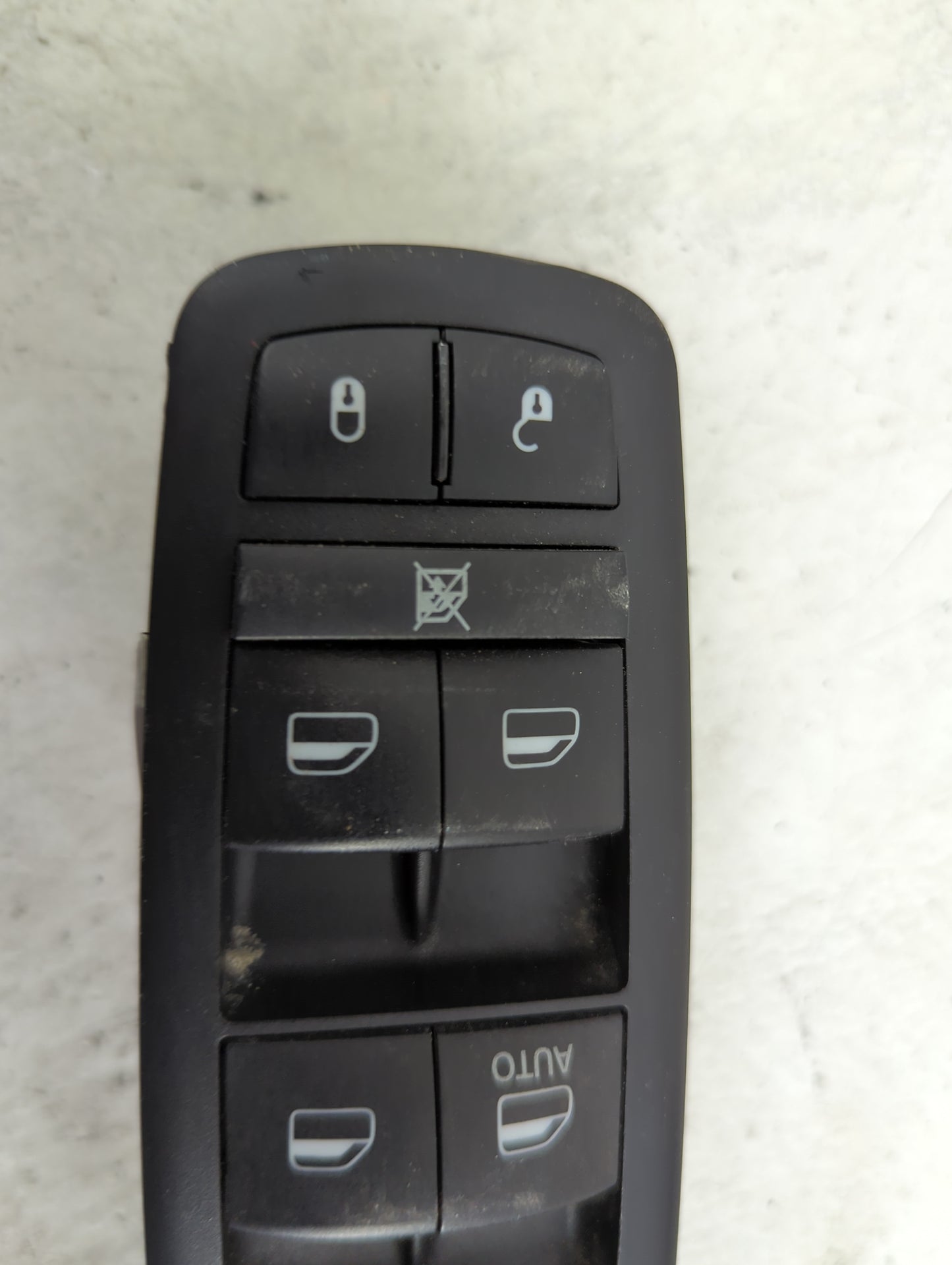 2018-2020 Dodge Journey Master Power Window Switch Replacement Driver Side Left P/N:68307001AC 10139862 Fits Fits 2018 2019 