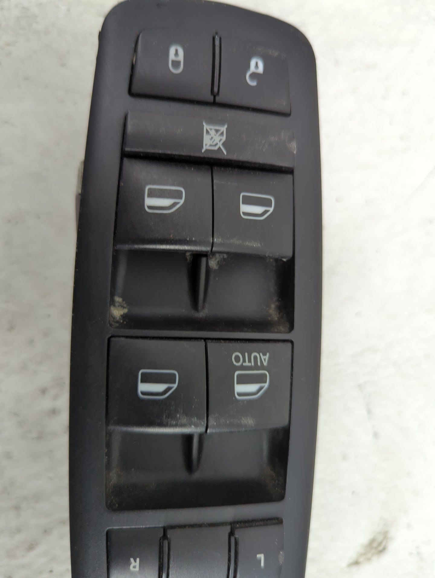 2018-2020 Dodge Journey Master Power Window Switch Replacement Driver Side Left P/N:68307001AC 10139862 Fits Fits 2018 2019 