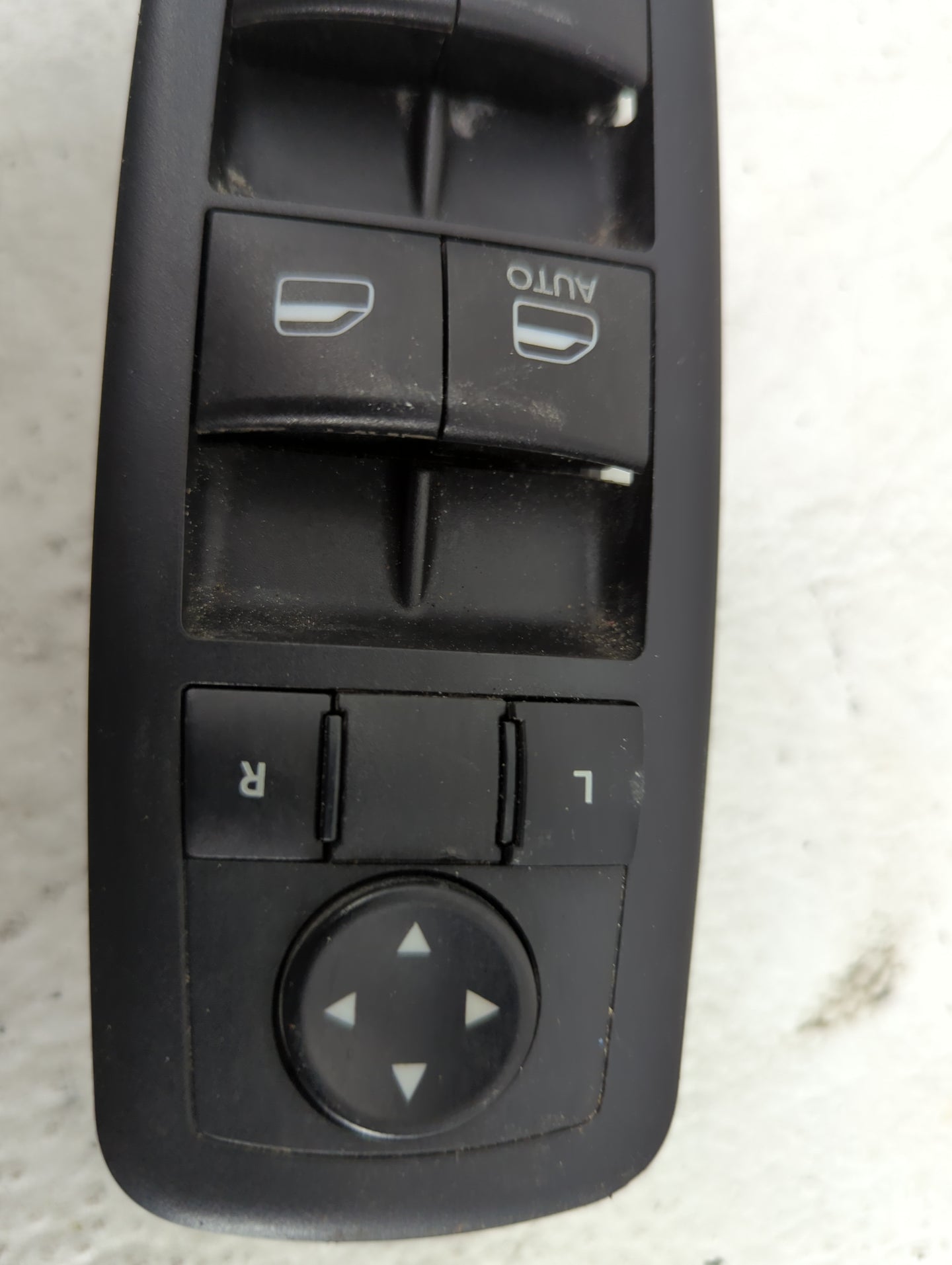 2018-2020 Dodge Journey Master Power Window Switch Replacement Driver Side Left P/N:68307001AC 10139862 Fits Fits 2018 2019 