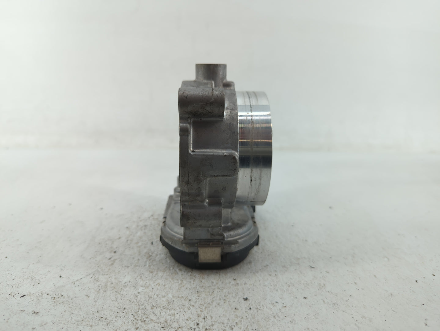 2011-2019 Dodge Journey Throttle Body P/N:05184349AE 05184349AC Fits OEM Used Auto Parts - Oemusedautoparts1.com