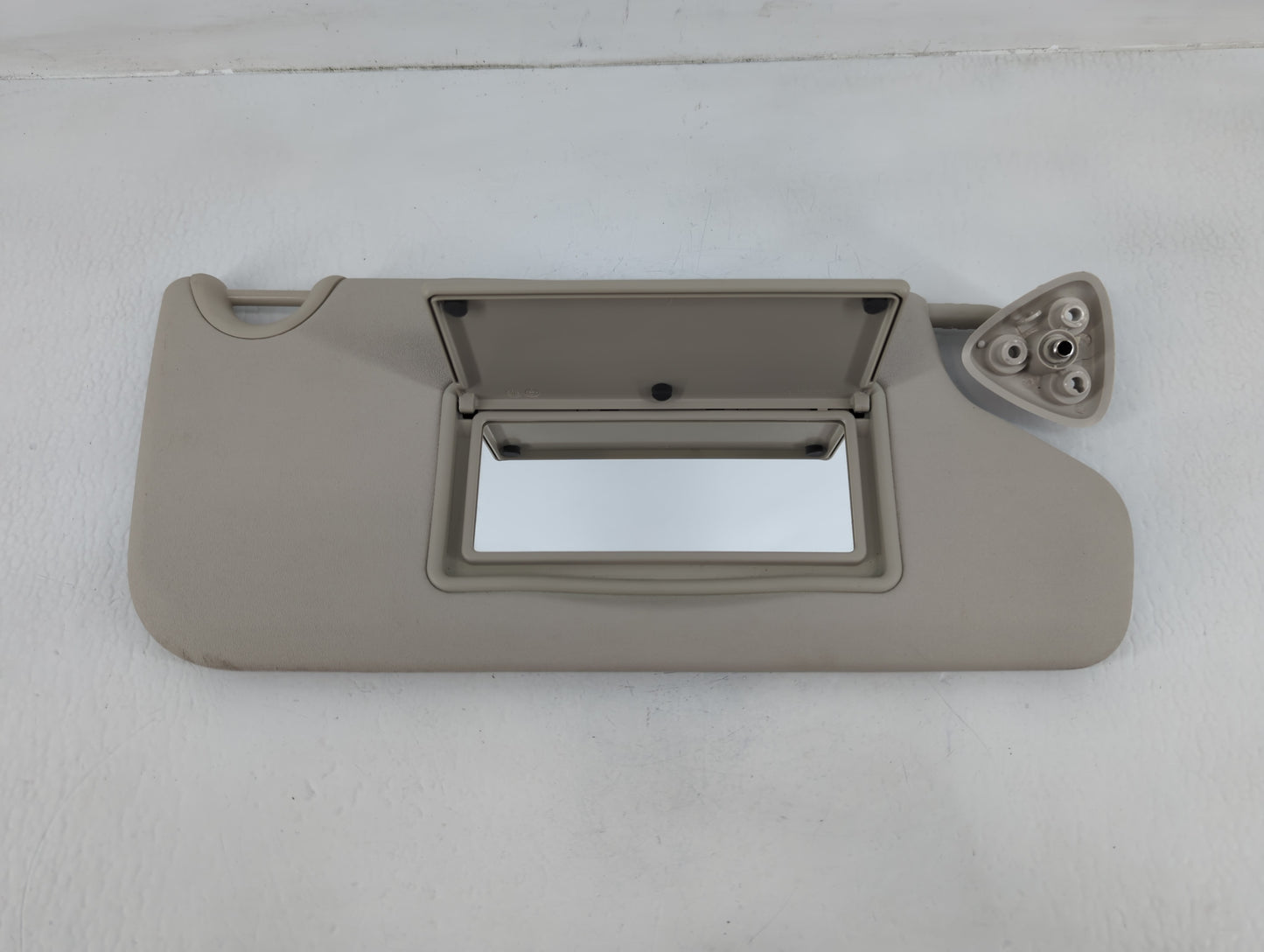 2019 Dodge Journey Sun Visor Shade Replacement Passenger Right Mirror Fits OEM Used Auto Parts - Oemusedautoparts1.com