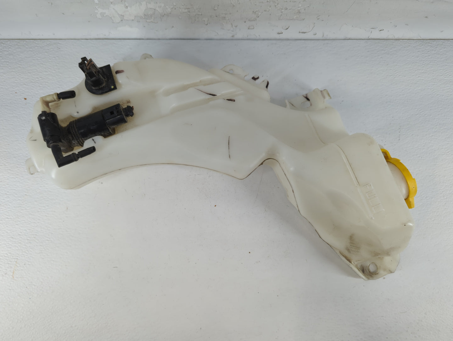 2019 Dodge Journey Windshield Washer Fluid Reservoir Bottle Oem - Oemusedautoparts1.com