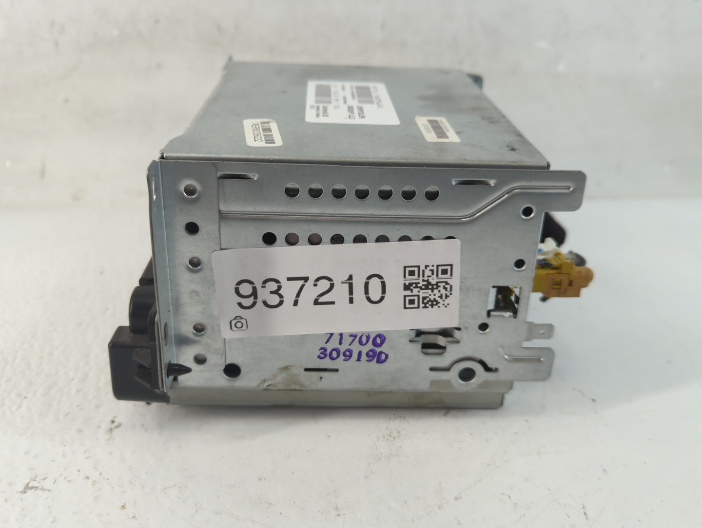 2018-2020 Dodge Journey Radio AM FM Cd Player Receiver Replacement P/N:P68209665AG Fits Fits 2018 2019 2020 OEM Used Auto Pa