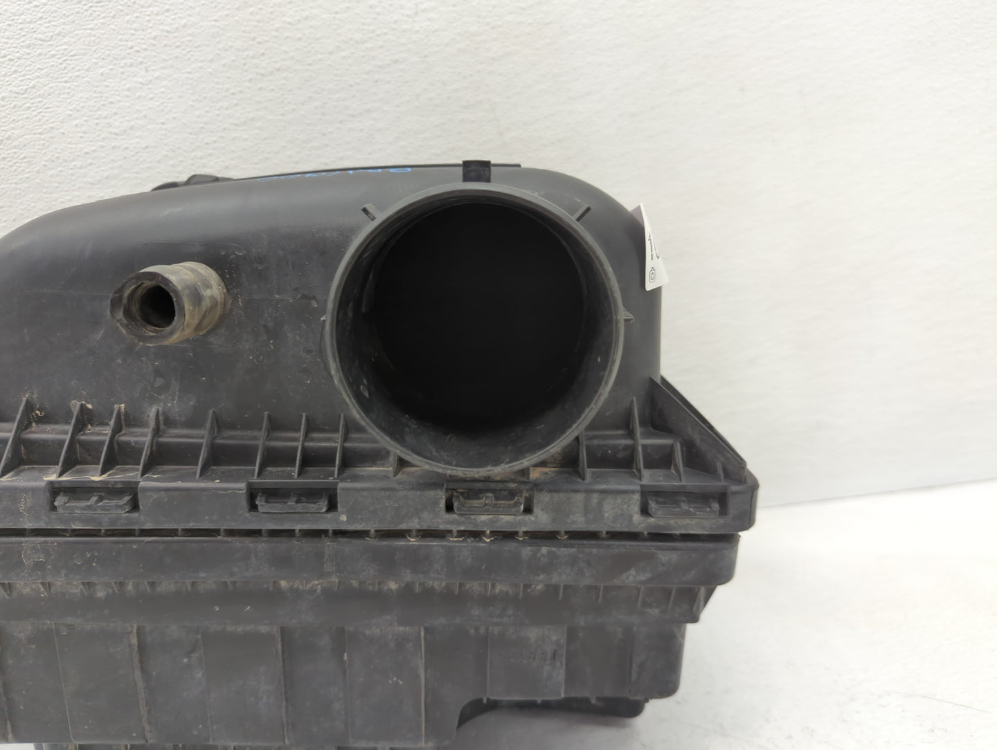 Dodge Ram 1500 Air Cleaner Intake-duct Hose Tube - Oemusedautoparts1.com