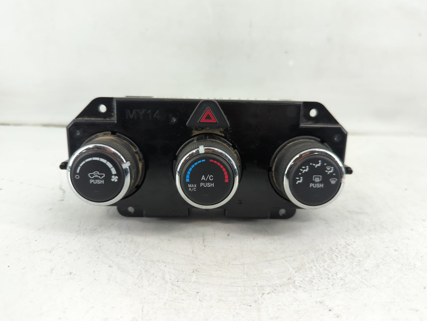 2019 Dodge Ram 1500 Climate Control Module Temperature AC/Heater Replacement P/N:P68268190AA Fits OEM Used Auto Parts - Oemu