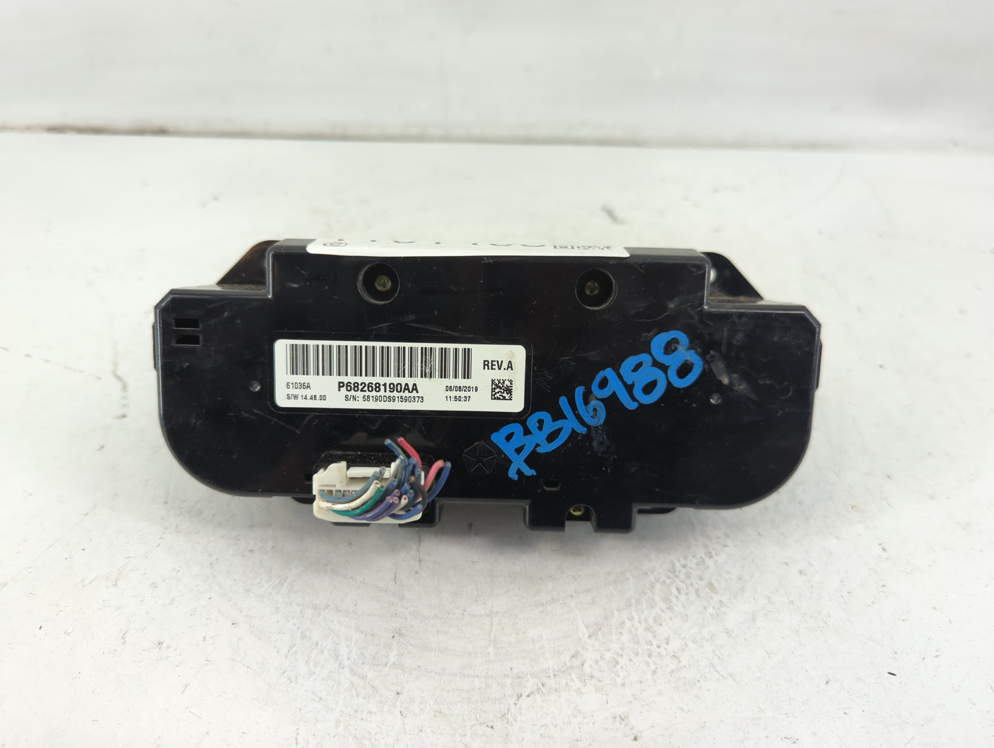 2019 Dodge Ram 1500 Climate Control Module Temperature AC/Heater Replacement P/N:P68268190AA Fits OEM Used Auto Parts - Oemu