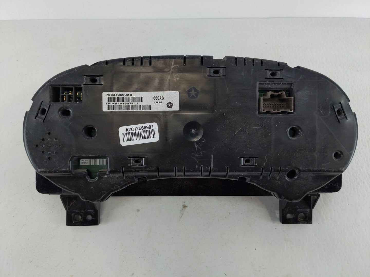 2019 Dodge Ram 1500 Instrument Cluster Speedometer Gauges P/N:P68340660AB Fits Fits 2018 OEM Used Auto Parts - Oemusedautopa