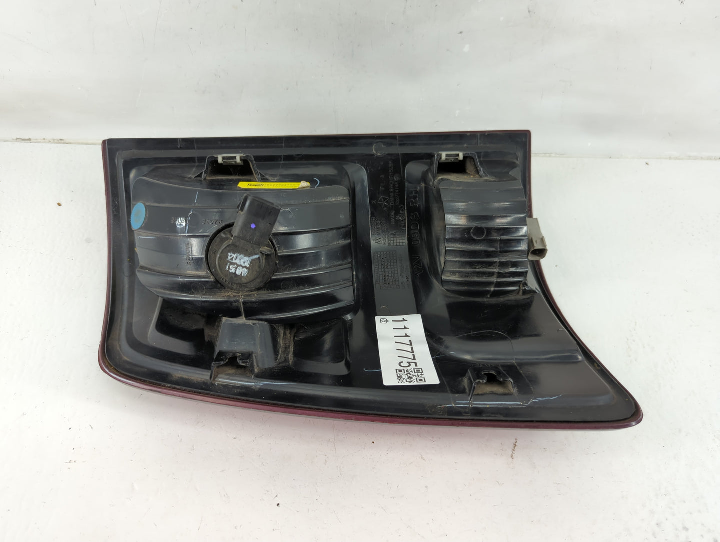 2019 Dodge Ram 1500 Tail Light Assembly Passenger Right OEM P/N:55277414AC 50693B Fits OEM Used Auto Parts - Oemusedautopart