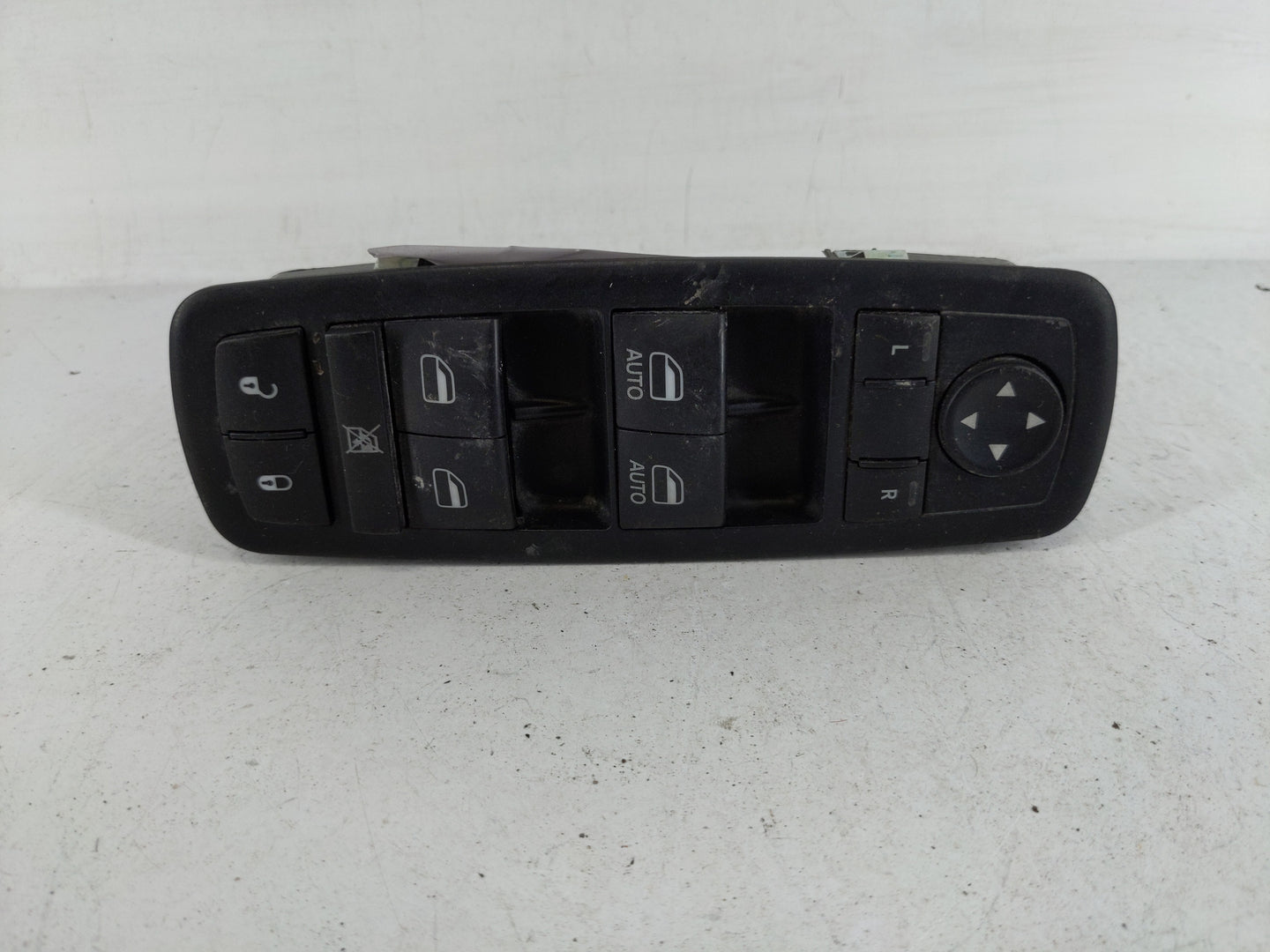 2019 Dodge Ram 1500 Master Power Window Switch Replacement Driver Side Left P/N:P56046823AE Fits OEM Used Auto Parts - Oemus